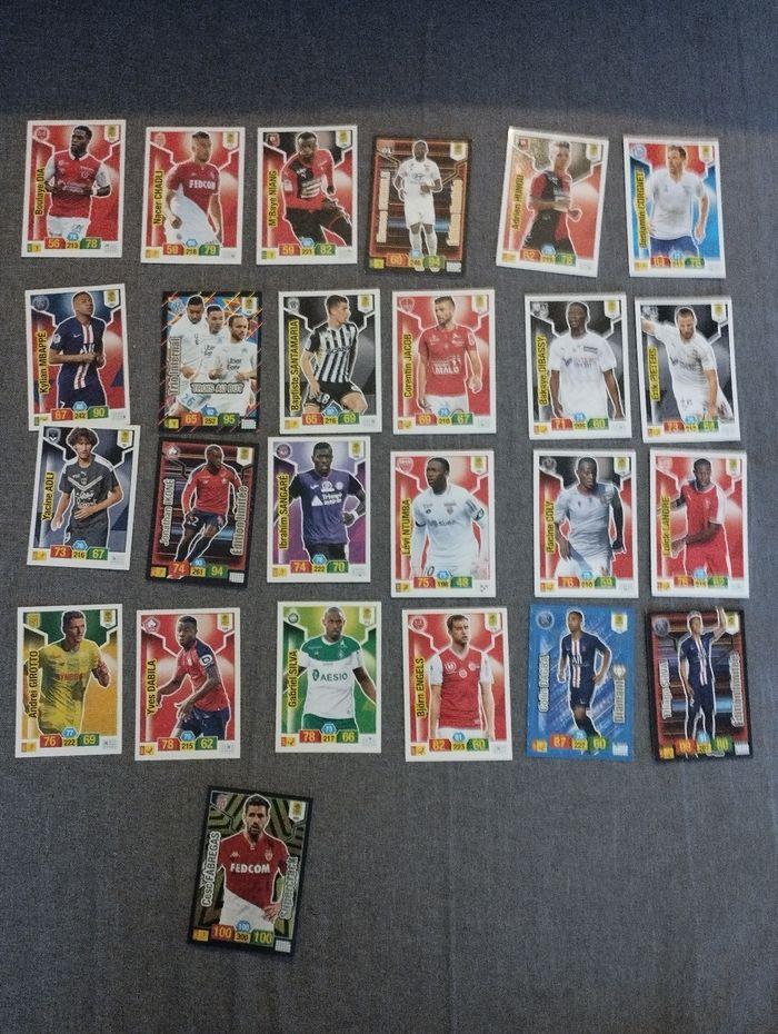 Carte panini football adrenalyn par 25 - photo numéro 1