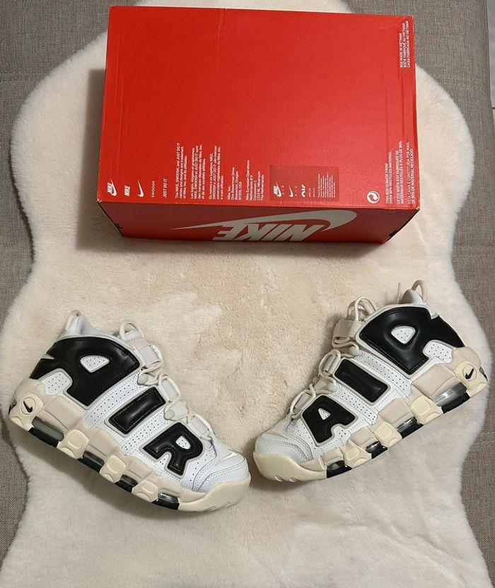 Nike Air More Uptempo white and black - photo numéro 3