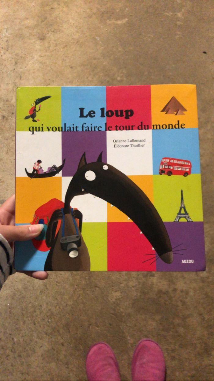 Livre le loup qui voulait faire le tour du monde - photo numéro 1