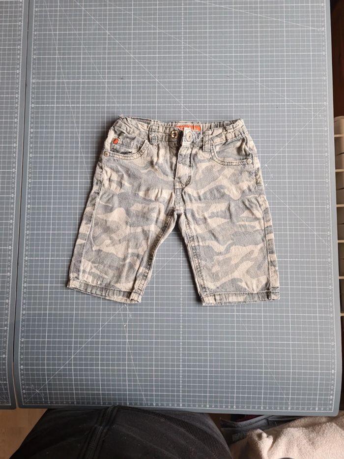 Short  enfant taille 128 - photo numéro 1