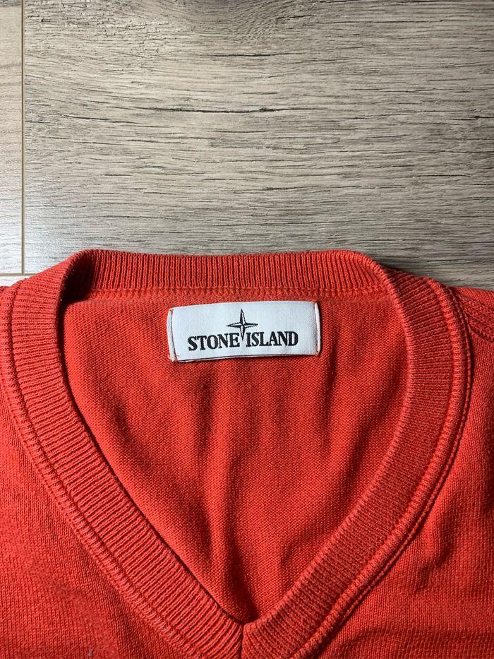 Pull Stone Island orange en col V - photo numéro 3