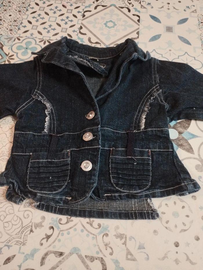 Veste jean fille 2 ans tbe - photo numéro 1