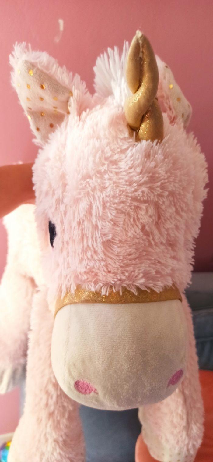 Grosse peluche licorne - photo numéro 1