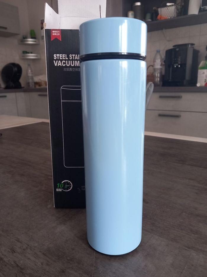 Thermos avec infuseur à thé - photo numéro 1