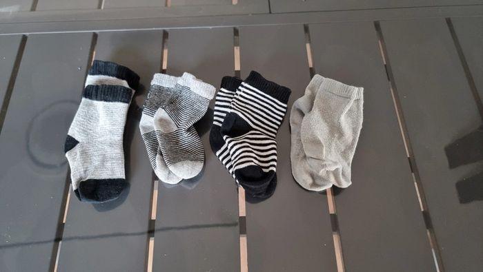 Lot 4 paires de chaussettes 17/18