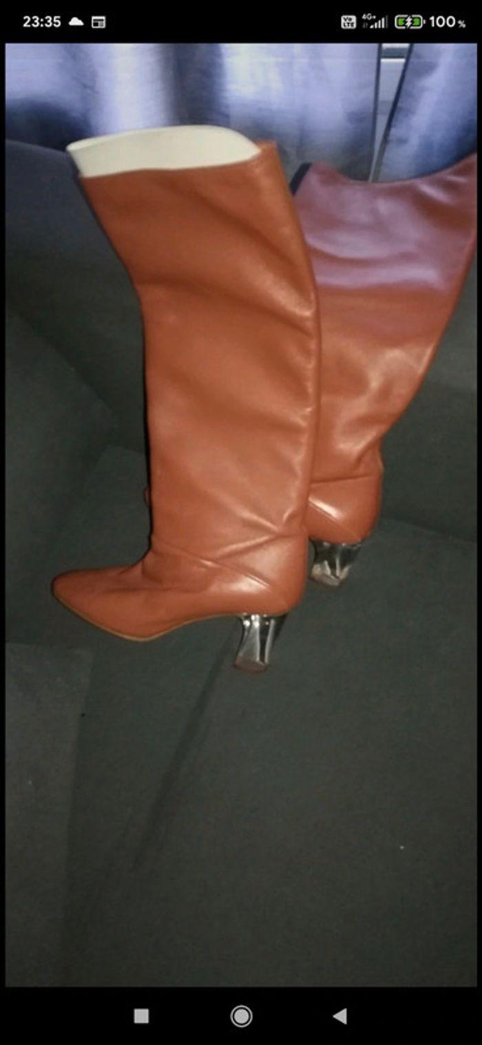 Bottes cuir T 38 - photo numéro 1