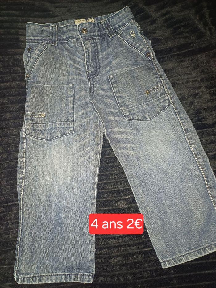 Lot vêtements garçon 4 ans - photo numéro 2