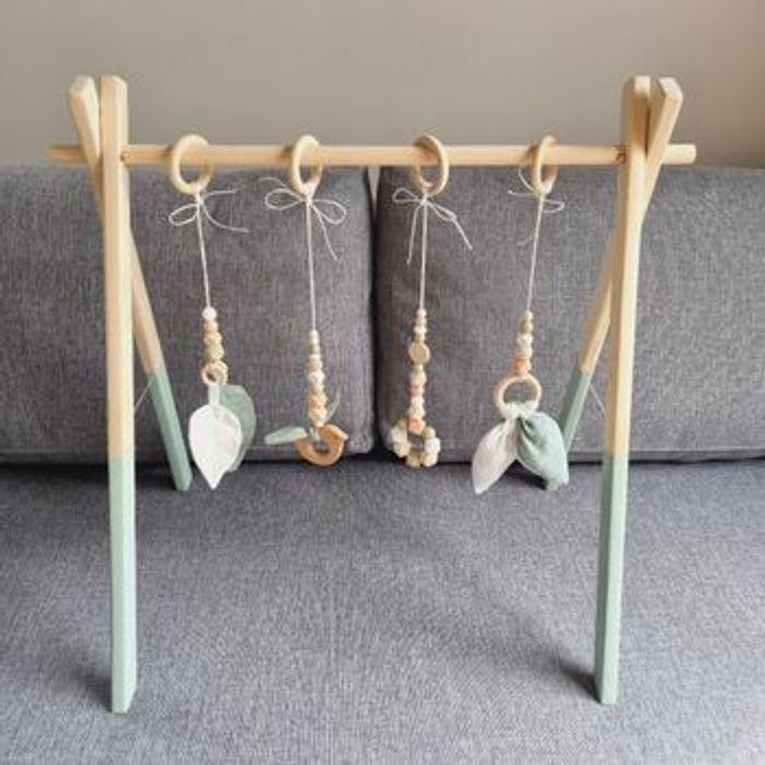 Arche / Portique d'éveil bébé en bois montessori 👶 4 suspensions -->personnalisable - photo numéro 1