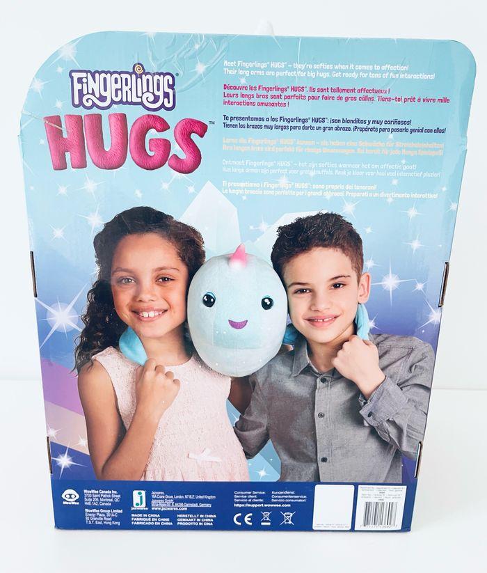 Fingerlings Hugs / peluche lumineuse qui répète - photo numéro 4