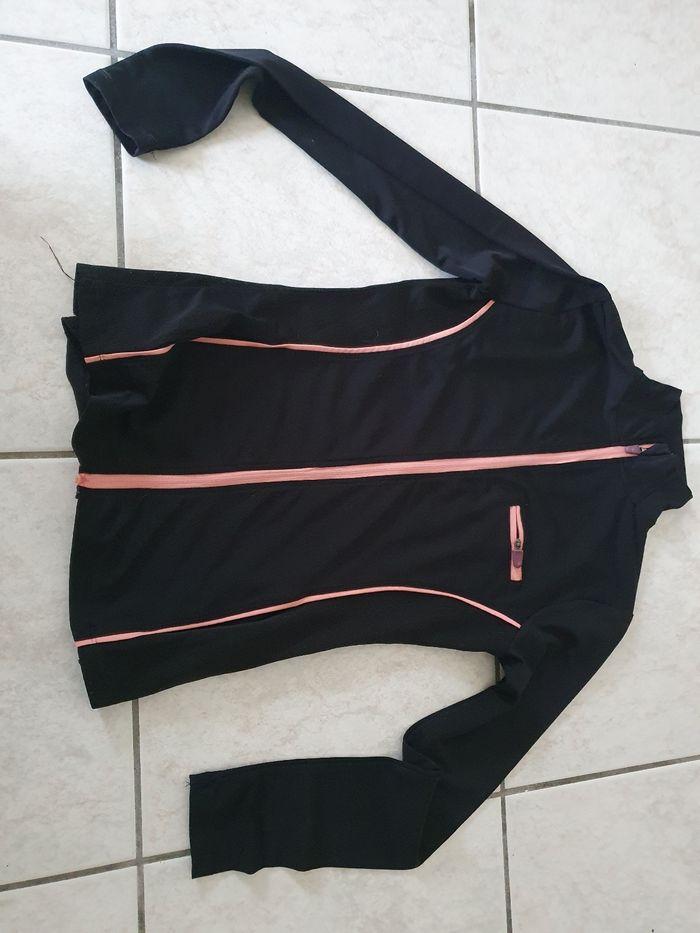 Ensemble sport taille S - photo numéro 4