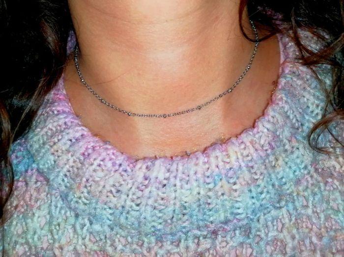 Collier ras de cou chaîne argentée acier inoxydable couleur argent perles serties - photo numéro 1