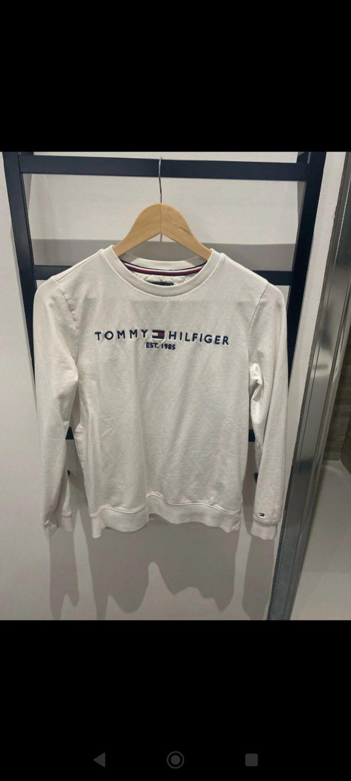 Pull tommy Hilfiger - photo numéro 1