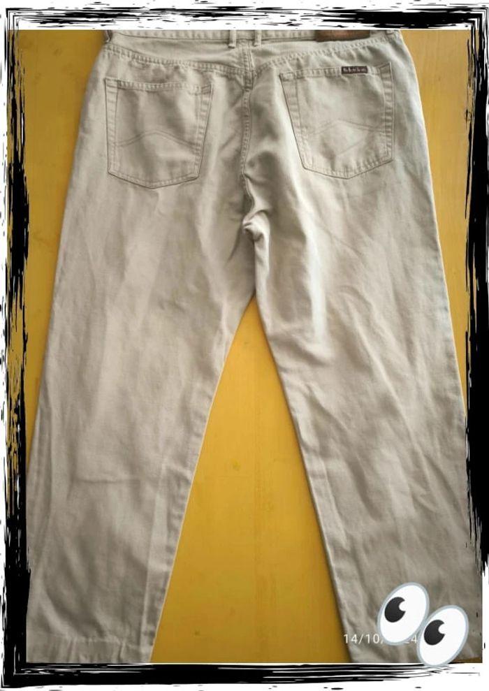 Pantalon beige vintage Marlboro classics  taille 46 (36 us) - photo numéro 3