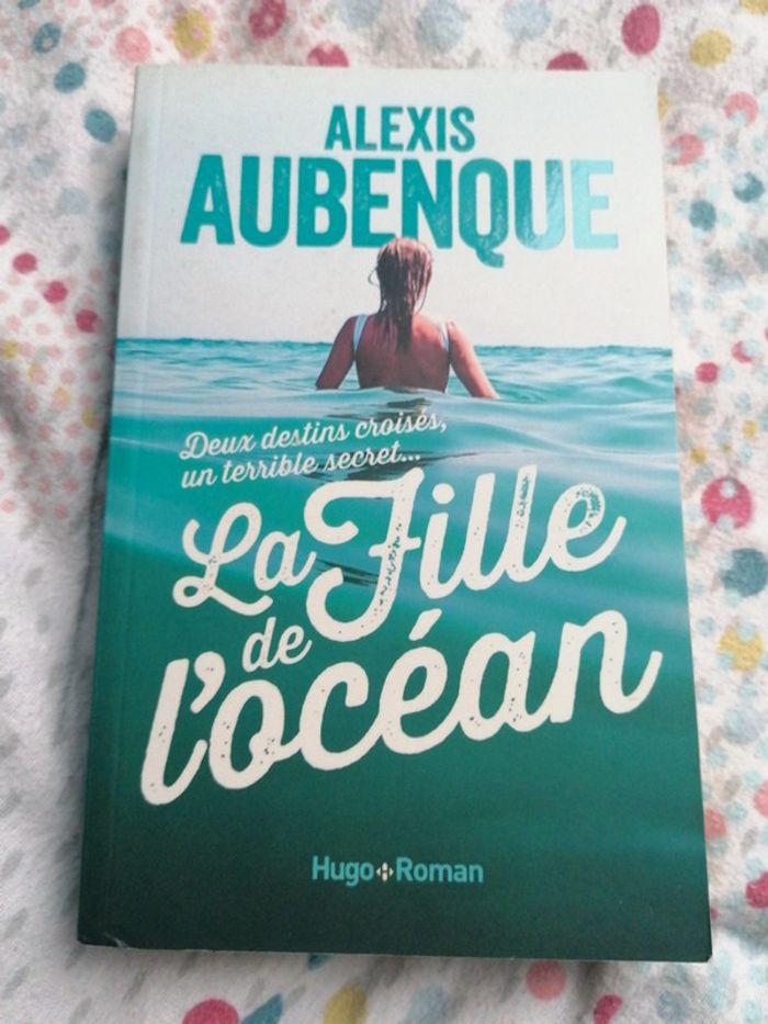 Livre la fille de l'océan - photo numéro 1