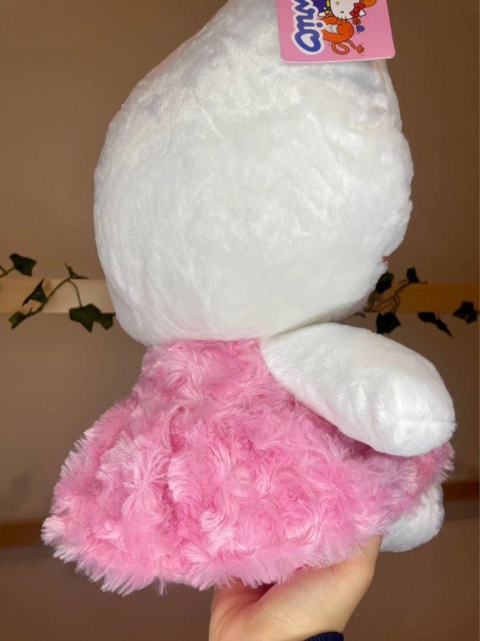 Peluche Hello Kitty en robe - photo numéro 7