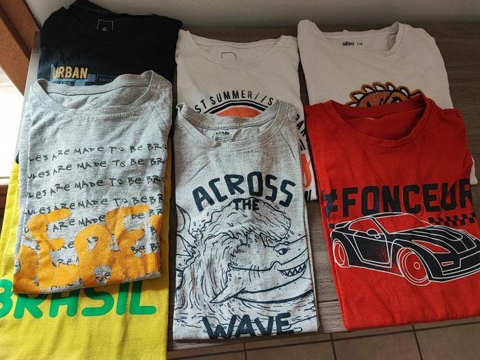 Lot tee shirts