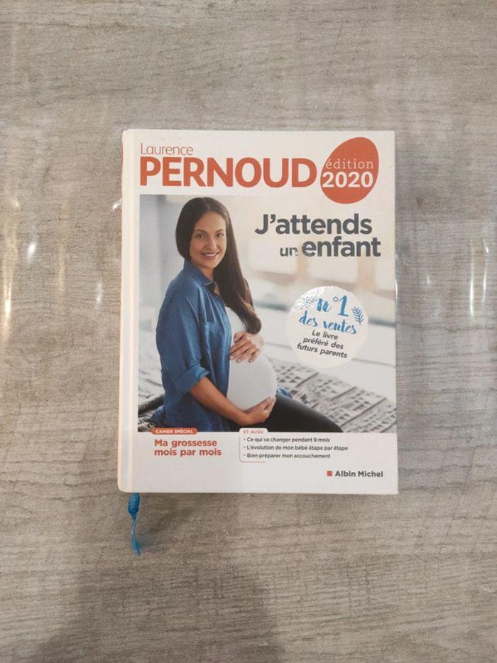 J'attends un enfant de Laurence Pernoud - photo numéro 1