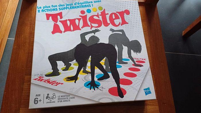 Jeu twister complet. - photo numéro 1