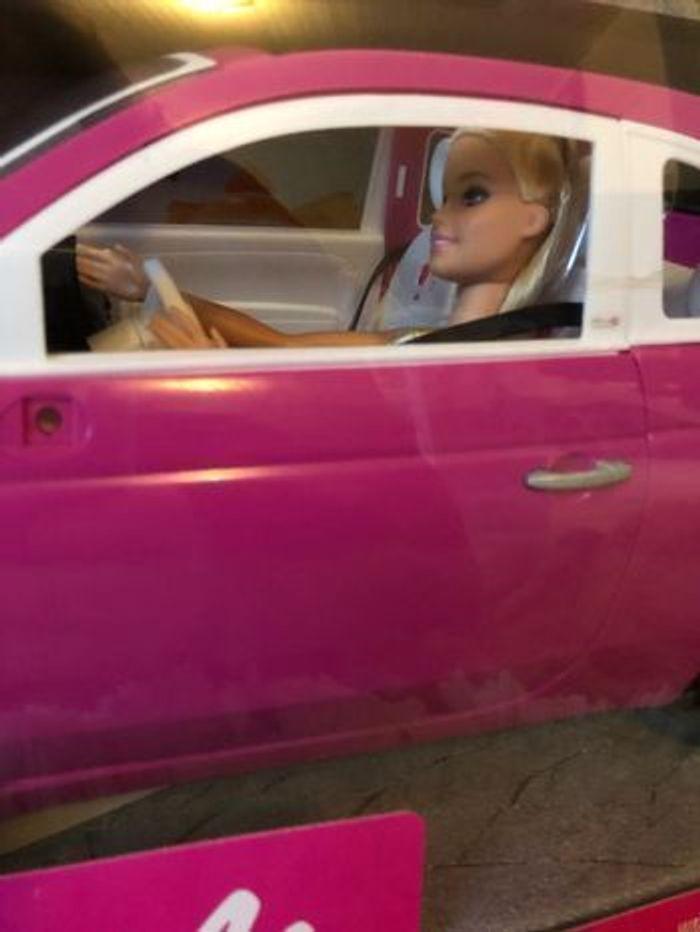 Barbie fiat 500 - photo numéro 2