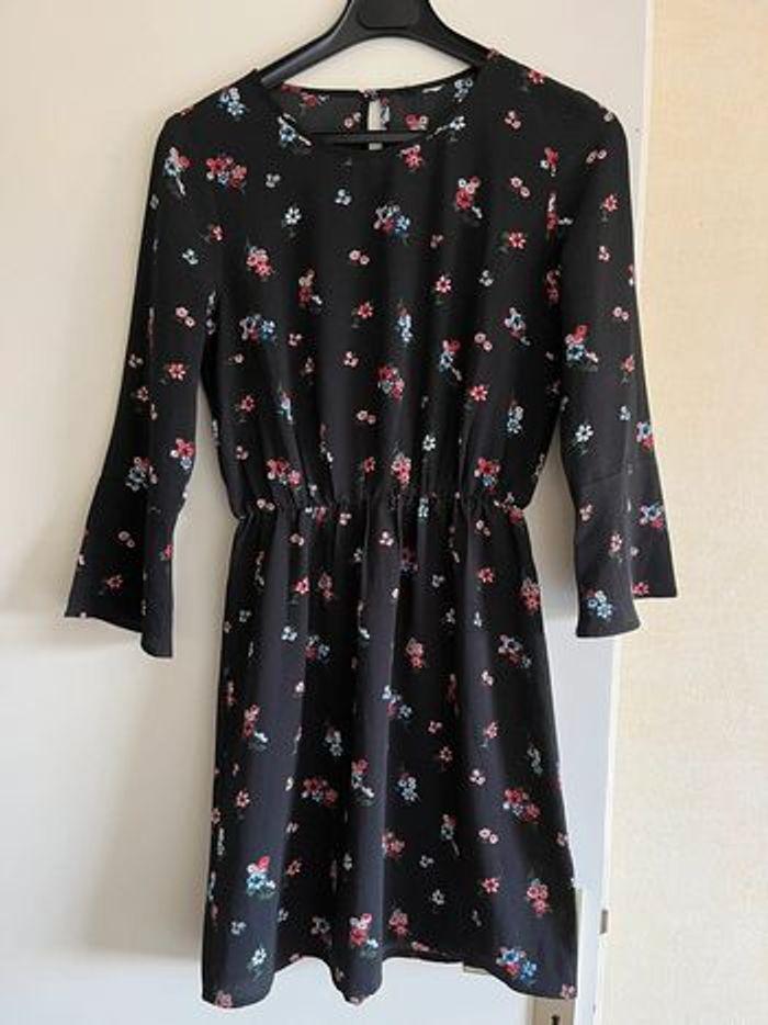 Robe noire fleurie taille XS H&M - photo numéro 13