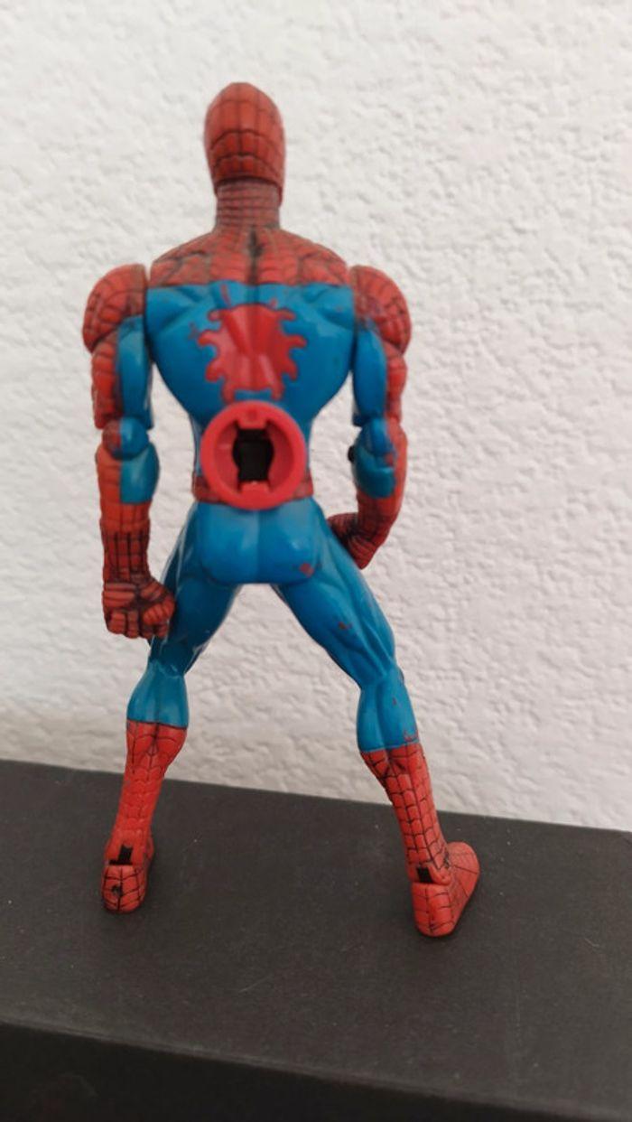 Figurine toy biz spider man movie spiderman super jab 2004 figure marvel - photo numéro 2