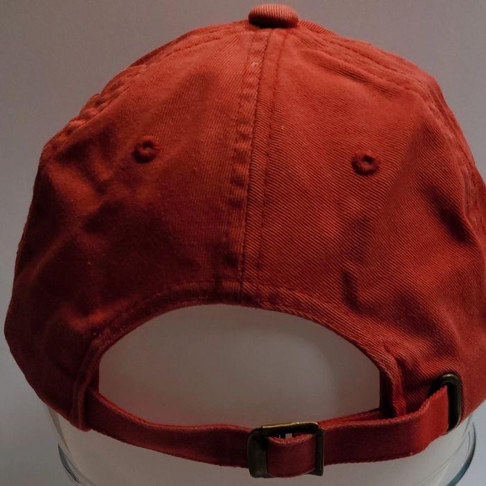 Casquette rouge The Classics yupoong taille unique en très bon état - photo numéro 5