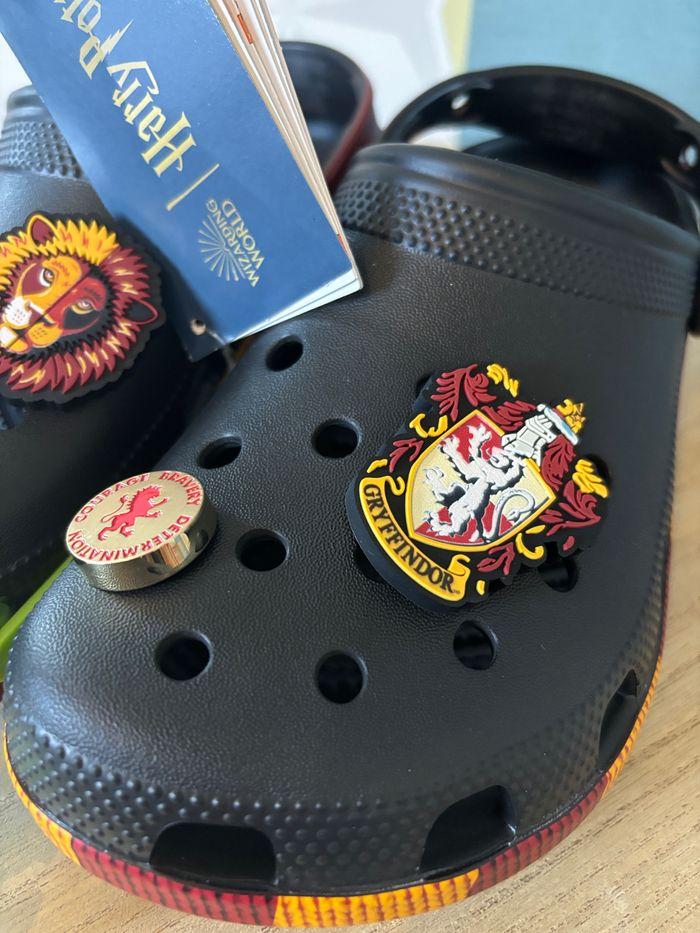 Crocs Édition Limitée Harry Potter Gryffondor 38-39 - photo numéro 5