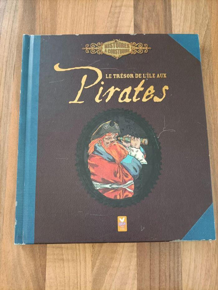 Livre pirates - photo numéro 1