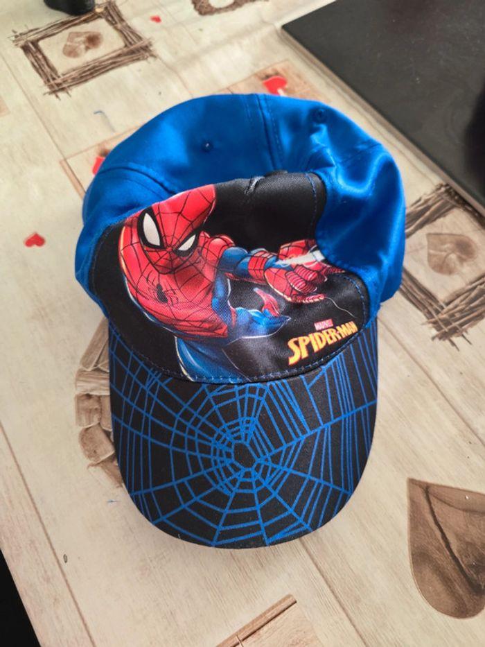 Casquette spiderman - photo numéro 1