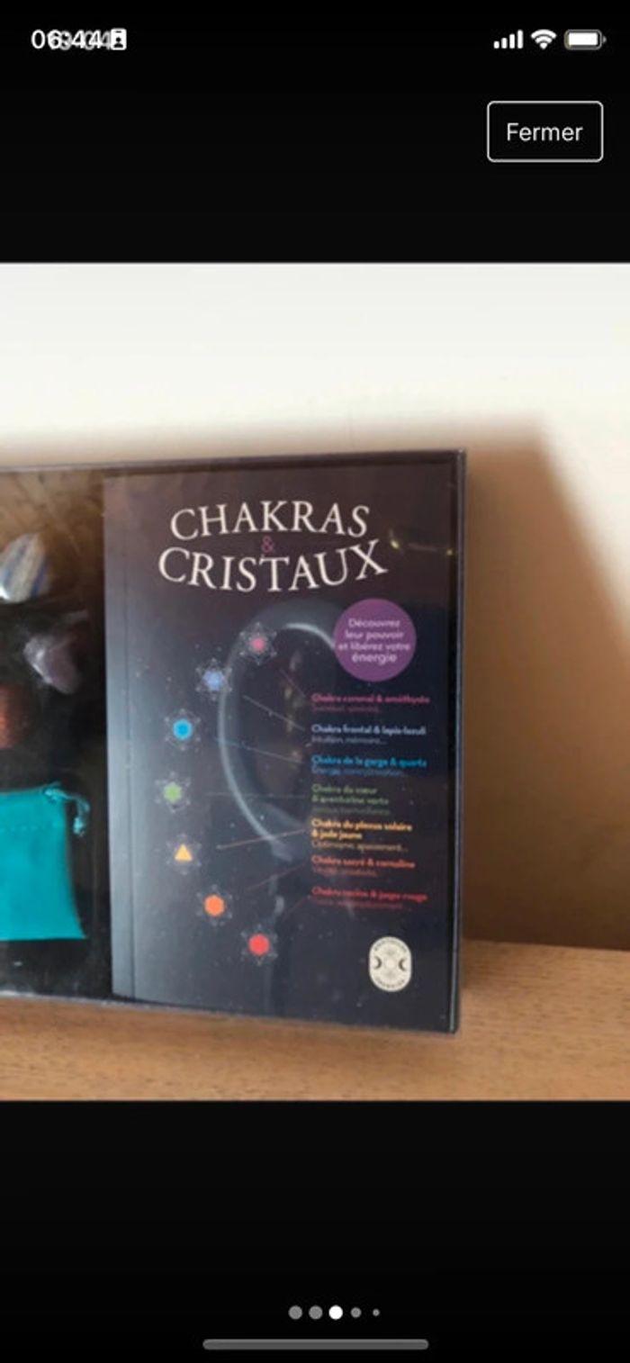 Coffret chakras et cristaux rare neuf  7 pierres véritables - photo numéro 2