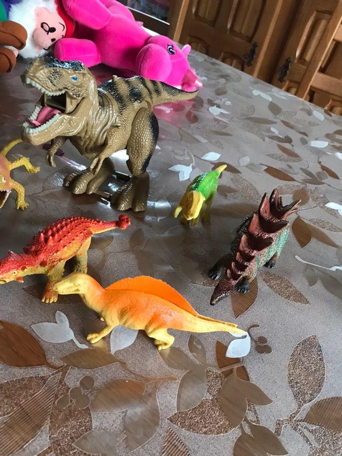 Lot de 6 dinosaures - photo numéro 3