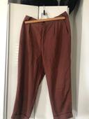 Pantalon ZARA. Taille L .