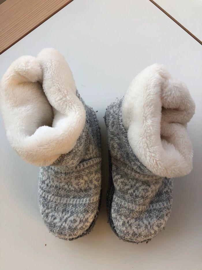 Chaussons doublés peluche - photo numéro 1