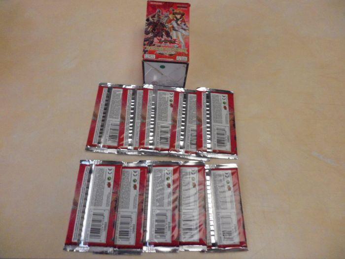 YuGiOh Jaden Yuki 3 - 10 Booster 1er édition + la boite vide - photo numéro 2