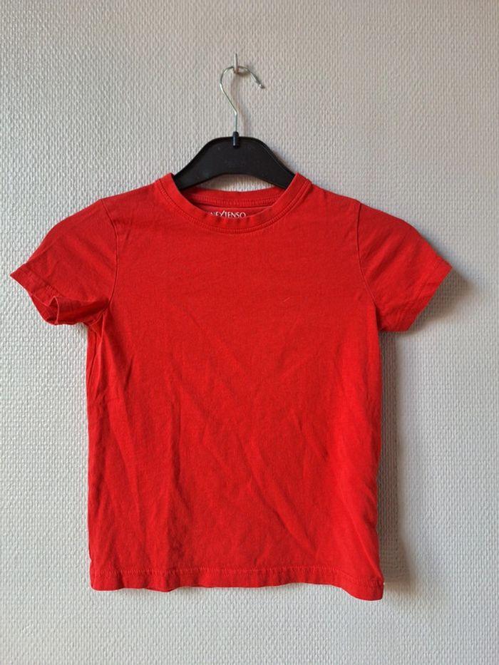 Tee-shirt  rouge - photo numéro 1