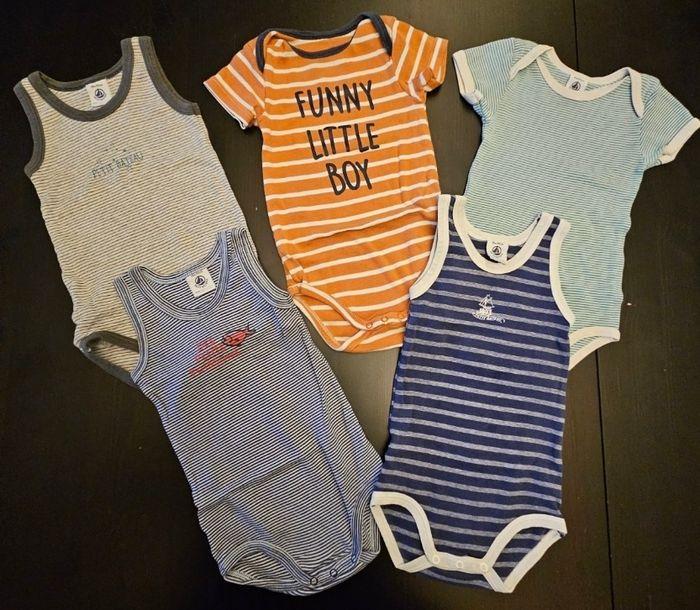 Lot de 5 bodies courte manche - petit bateau- 18 mois - photo numéro 1