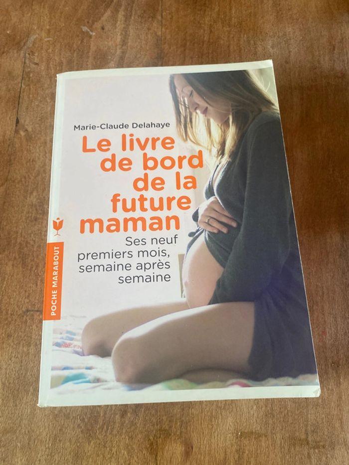 Le livre de bord de la future maman - photo numéro 1