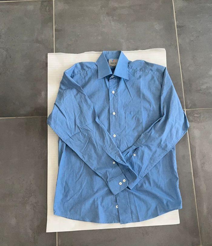 Chemise manches longues taille 2 - photo numéro 2