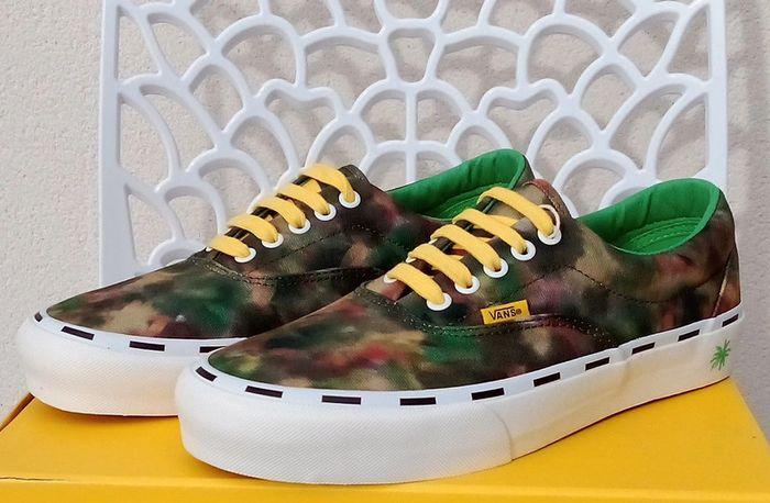 Baskets Vans kaki, vert et marron camouflage non genrées ou unisexes taille 41 - photo numéro 2