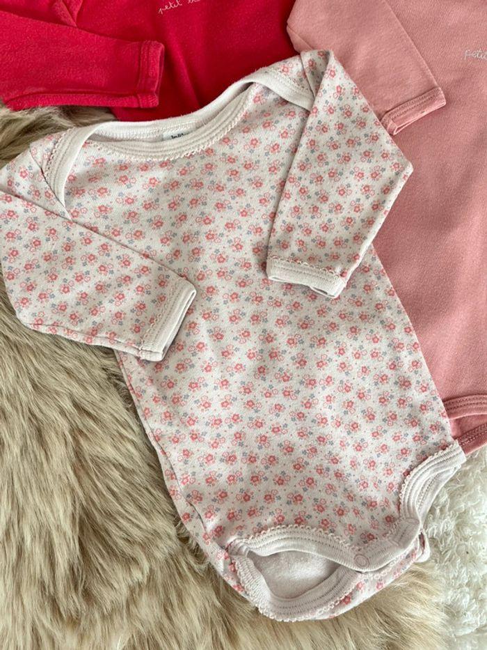 Lot de 3 bodys Petit Bateau 3 mois fille - photo numéro 2