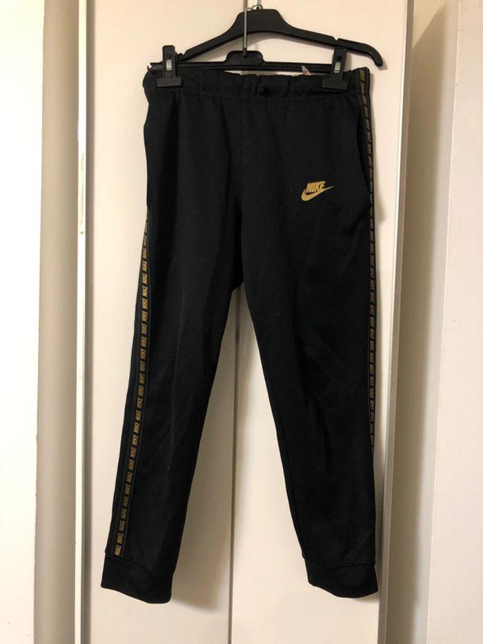 Pantalon Jogging nike enfant L - photo numéro 1