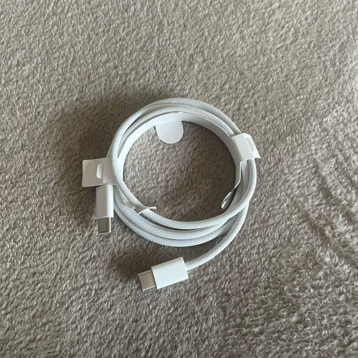 Câble pour chargeur iPhone 15 - photo numéro 1