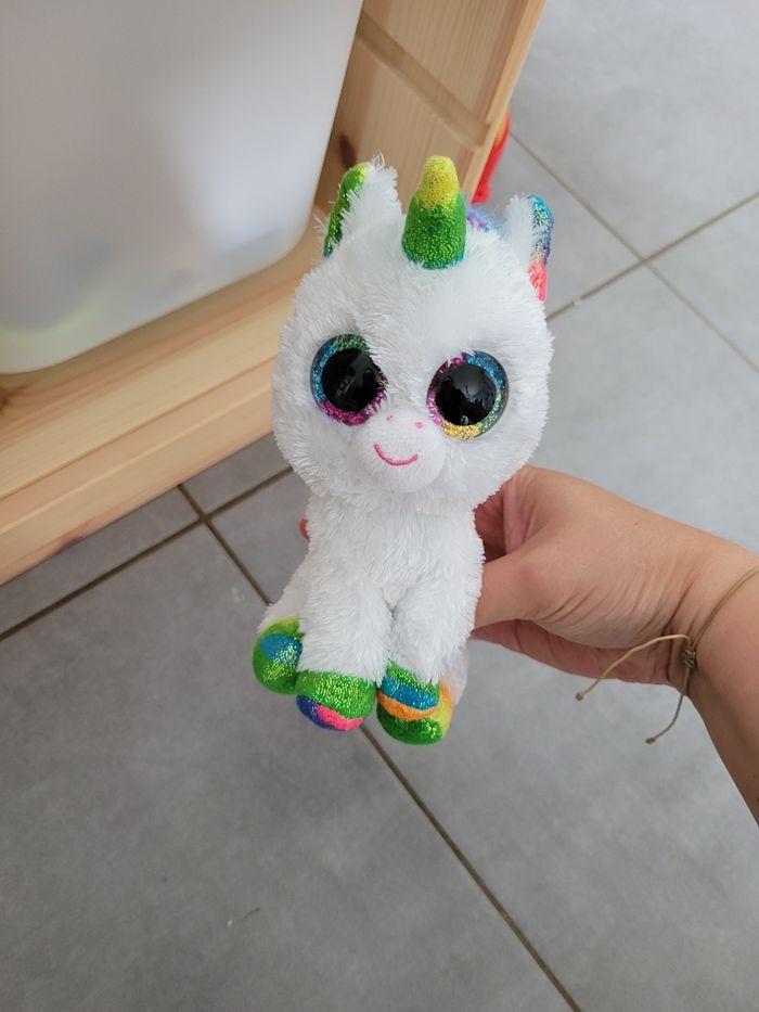 Peluche licorne