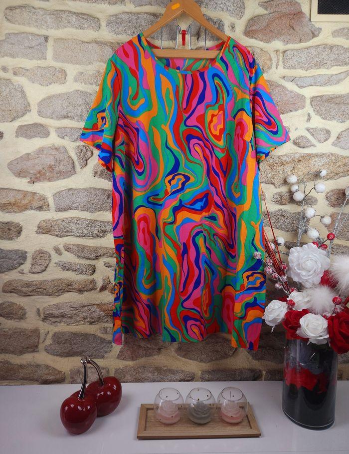 Robe manches courtes multicolore Femme taille 54 marque Boohoo 🍬 - photo numéro 1