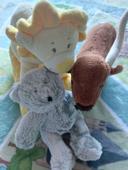 Petit lot de peluches pour enfant