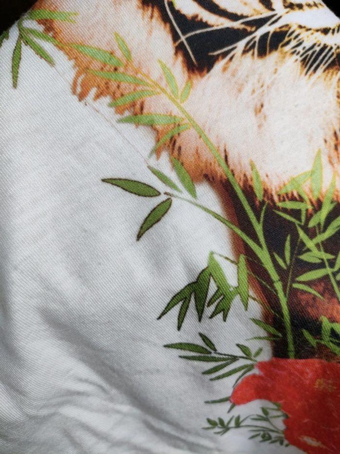 T-shirt blanc crème dessin tigre et fleurs exotiques - photo numéro 6