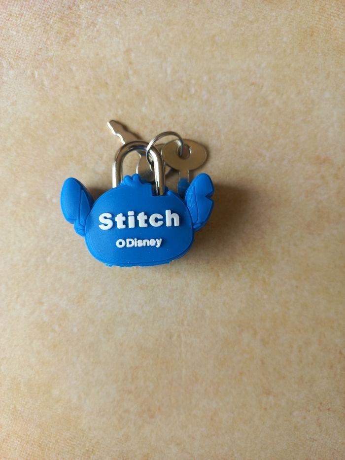 Cadenas stitch enfant mignon - photo numéro 3