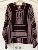 Véritable poncho pull Mexicain à capuche bordeaux