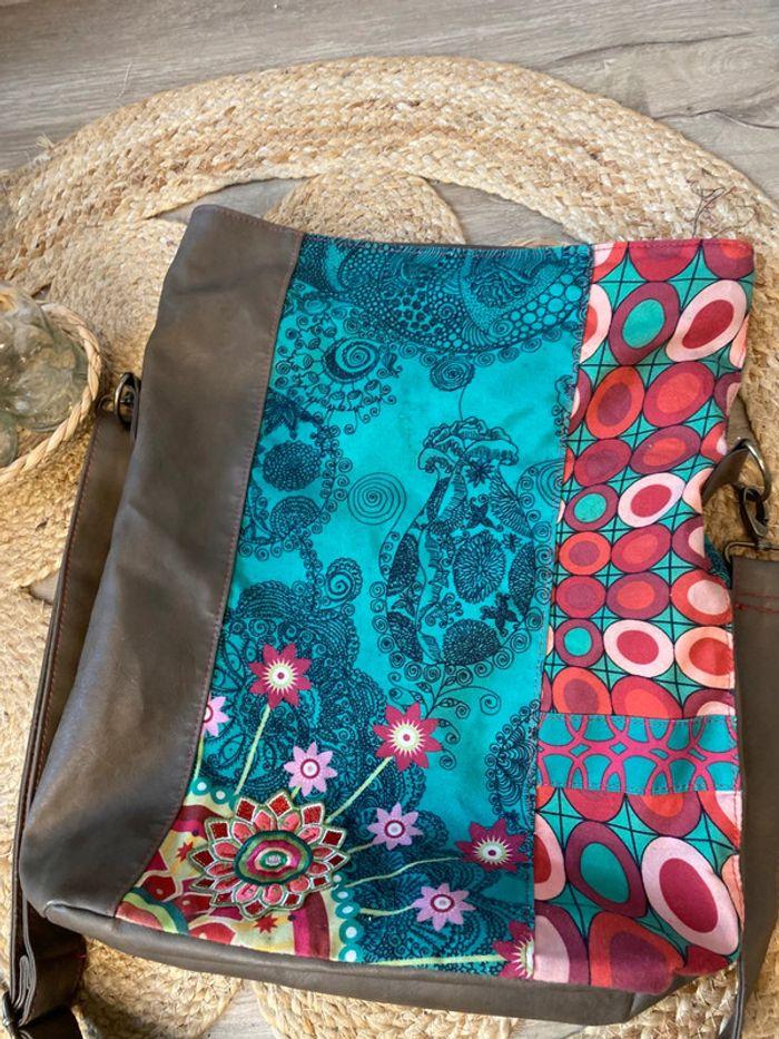 Sac bandoulière marron, bleu, rose Desigual - photo numéro 2