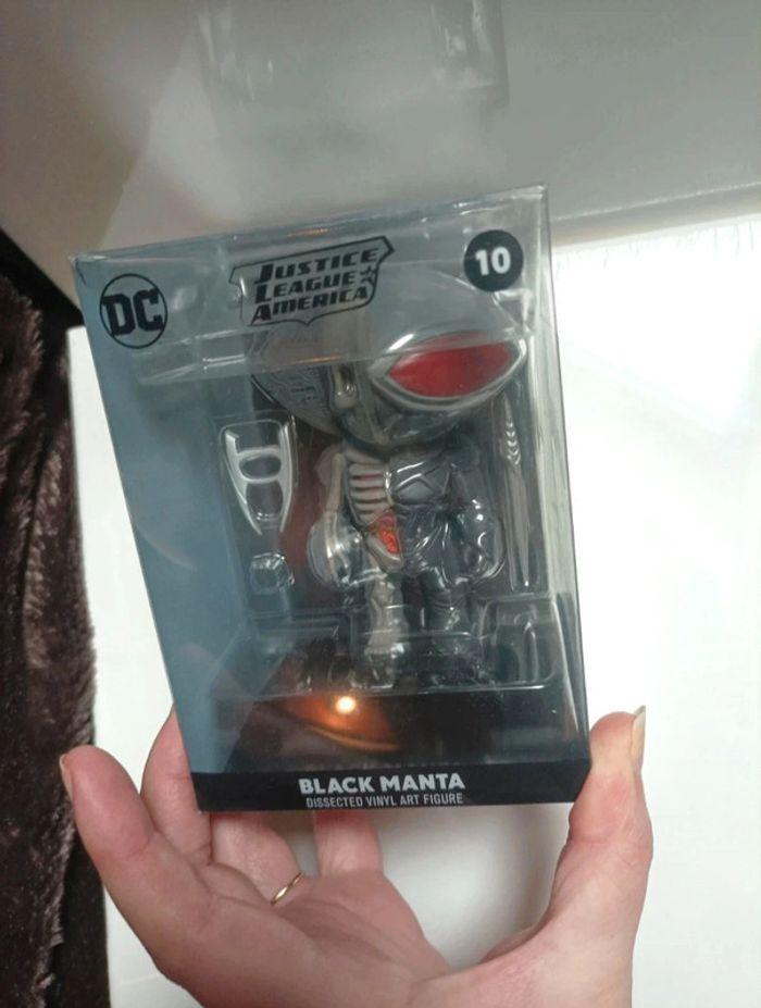 Figurine justice League America black manta - photo numéro 1